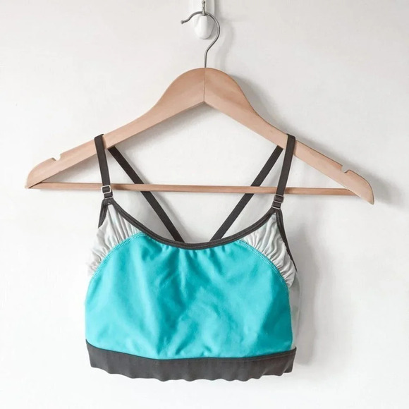 Victoria's Secret The Player Cami Sports Bra Sz M - Picture 1 of 5